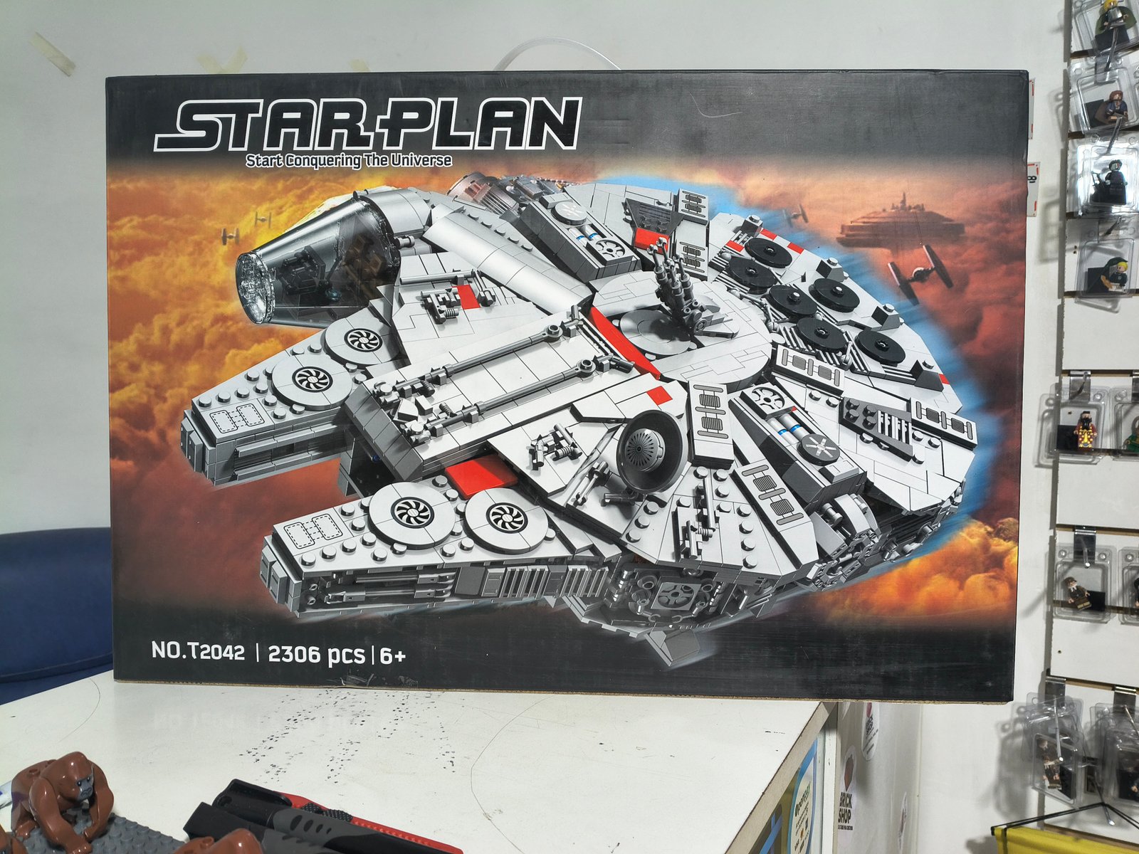 LES MILLENNIUM FALCON